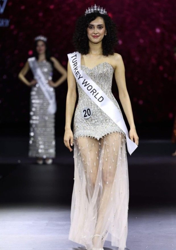 Miss Turkey 2025 güzeli Sıla Saraydemir seçildi - Sayfa 6