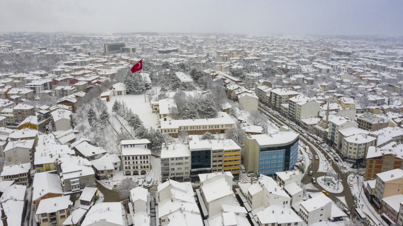 Kış Türkiye'yi sardı! Kent merkezleri beyaza büründü... - Sayfa 10