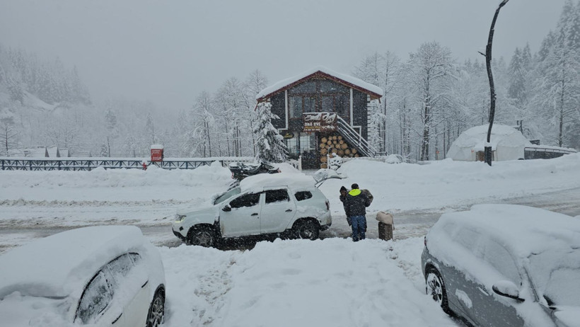 Kış Türkiye'yi sardı! Kent merkezleri beyaza büründü... - Sayfa 12