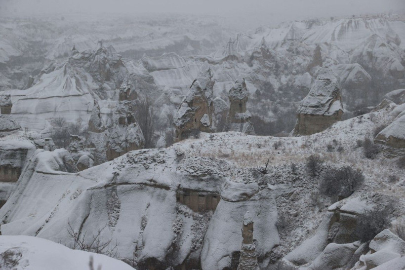 Kış Türkiye'yi sardı! Kent merkezleri beyaza büründü... - Sayfa 14