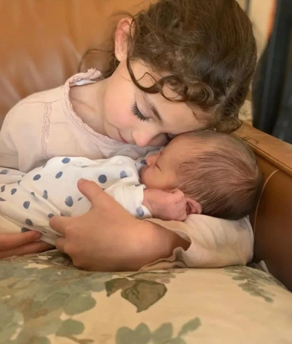 Fenomen anne iki evladını kaybetti: "Bizim için dua edin" - Sayfa 2