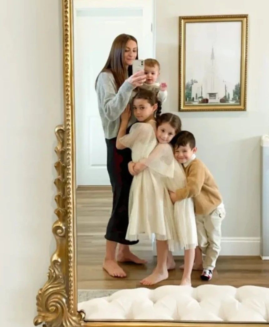 Fenomen anne iki evladını kaybetti: "Bizim için dua edin" - Sayfa 1