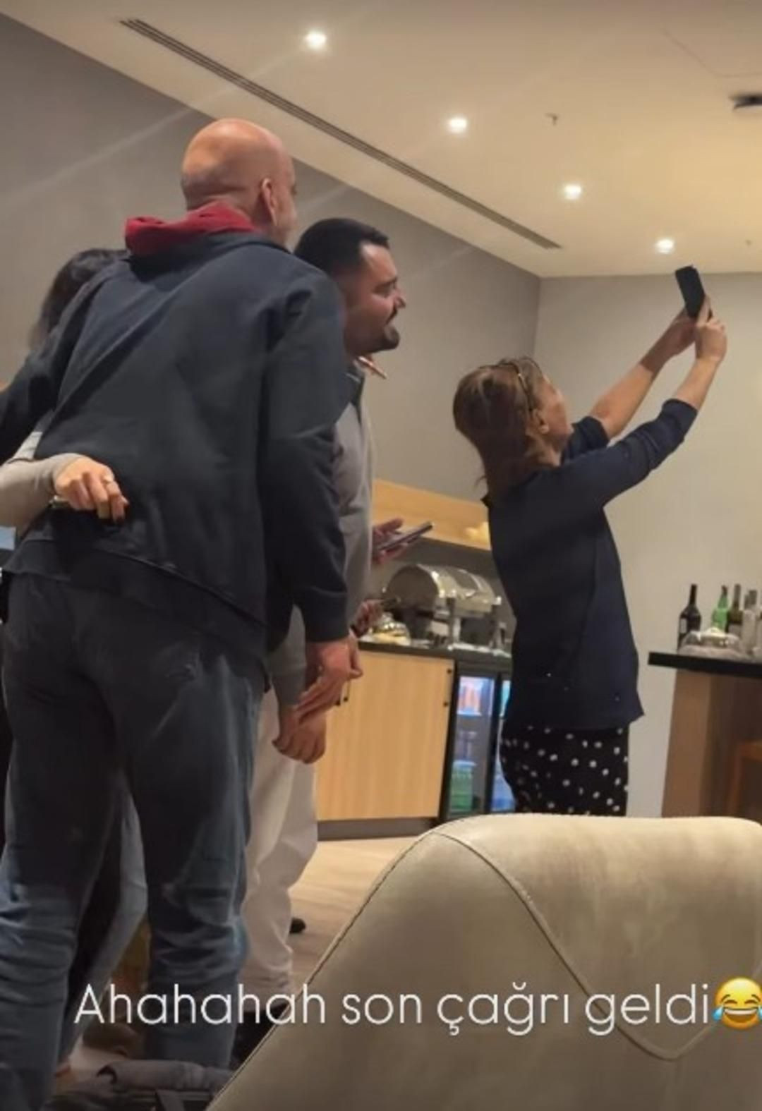 Ünlü isimler havaalanında mahsur kaldı... Uçuşlar iptal edildi! - Sayfa 6