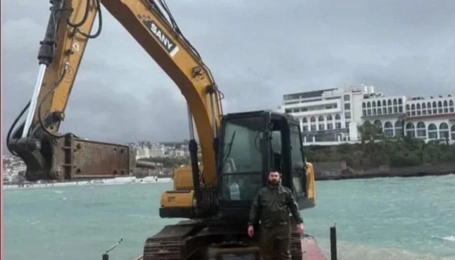 İskelede çalışan işçiler fırtınada denize savruldu! Bir işçiden acı haber geldi - Sayfa 2