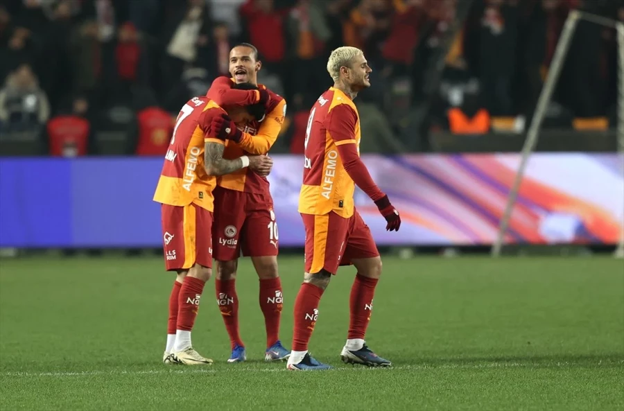 Galatasaray’dan ses getiren transfer hamlesi! Gelirse yer yerinden oynar! - Sayfa 3