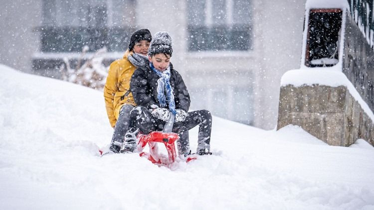 Valilikler peş peşe açıkladı: İşte yarın okulların tatil olduğu iller! - Sayfa 2