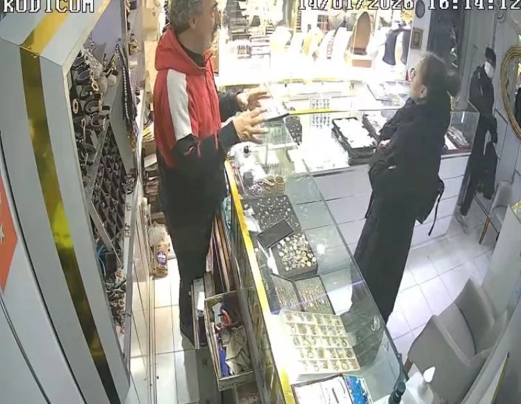 Kuyumcuda 3 milyonluk vurgun! Kameraya yakalandı - Sayfa 3