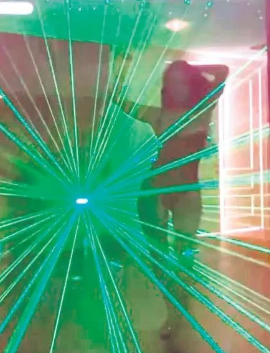 Jetteki alem villada sürmüş: Neda Şahin o partileri anlattı! ‘Burada neler dönüyor neler…’ - Sayfa 5