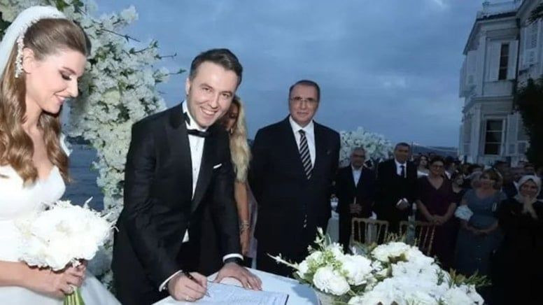 Mehmet Akif Ersoy'un eski eşi Pınar Erbaş'ın Show TV'deki işine son verildi - Sayfa 2