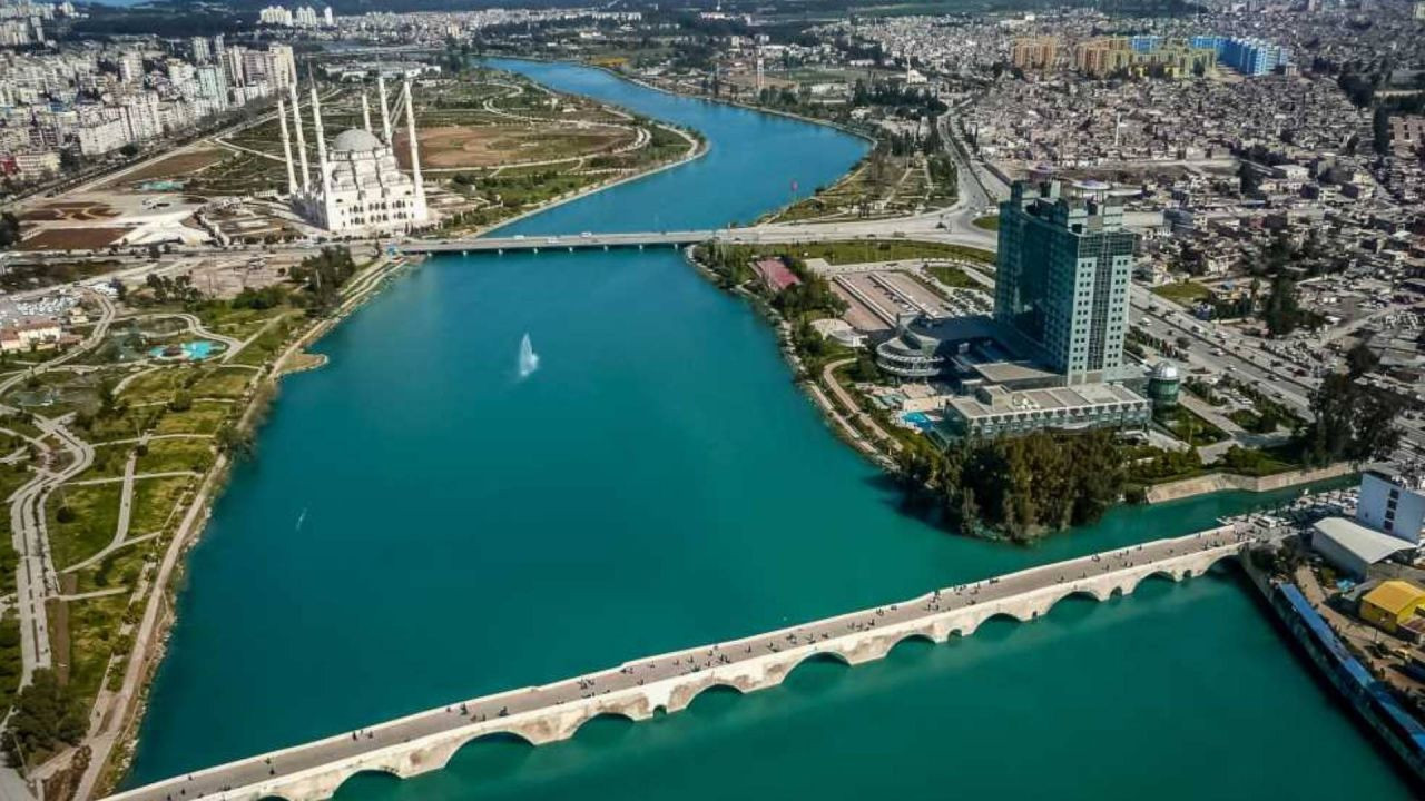 Türkiye'nin en kalabalık ilçesi: İşte 60 şehirden daha kalabalık olan o ilçe! - Sayfa 4