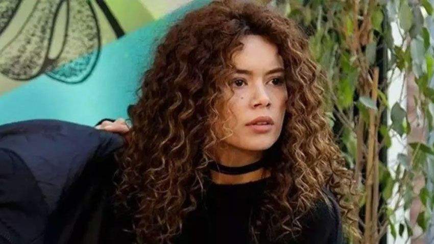 Dizini kadrosundan çıkarılmıştı: Seray Kaya'dan rol arkadaşına destek! - Sayfa 9