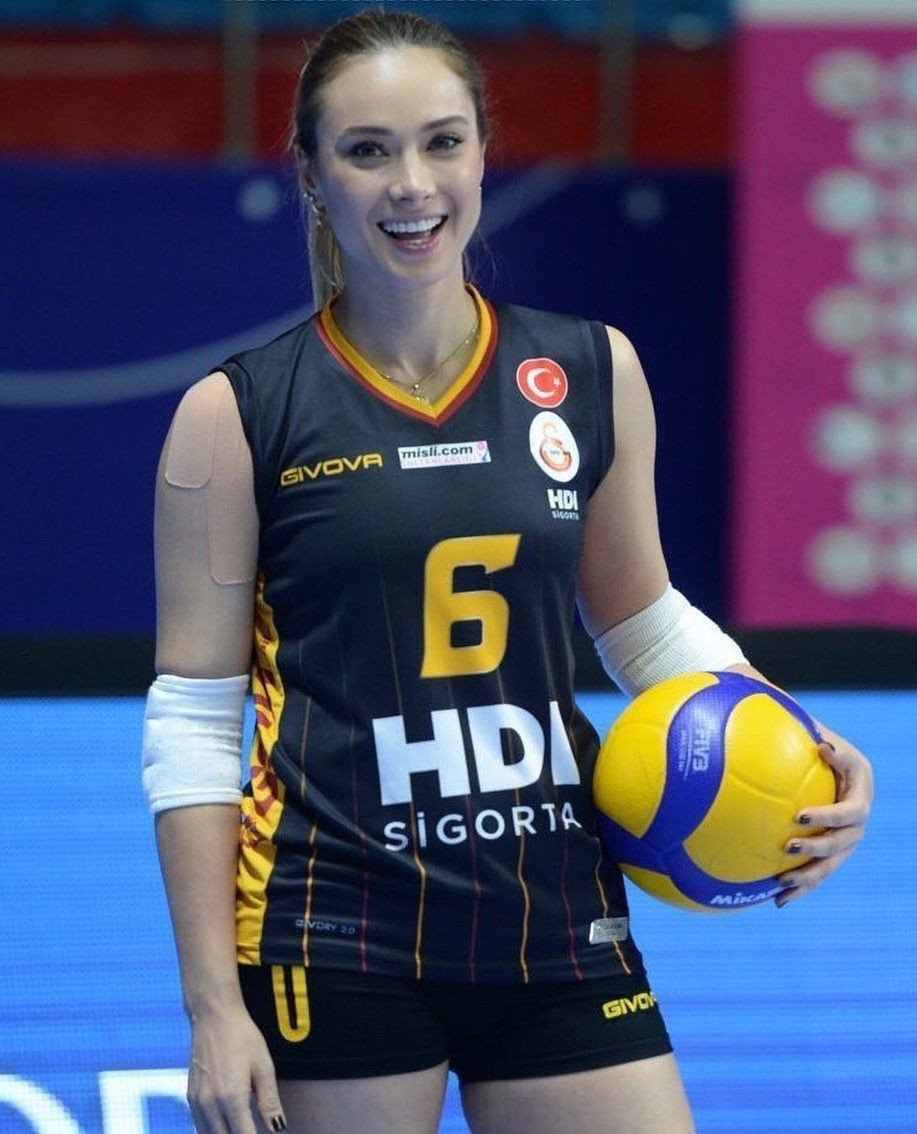 İmamoğlu ile yasak aşk yaşadı mı, özel jete bindi mi? Voleybolcu Derya Çayırgan sessizliğini bozdu - Sayfa 6