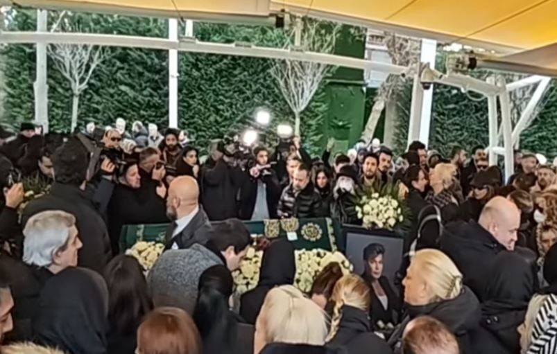 Ünlü şarkıcı Fatih Ürek'e son veda: Cenazede gözyaşları sel oldu… - Sayfa 17