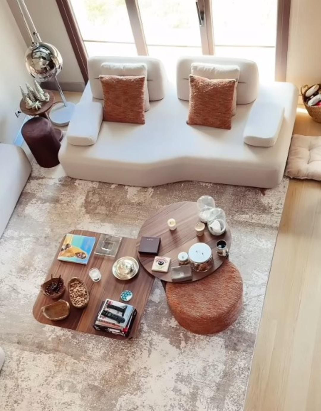 Cam tavan, lüks detaylar! Pınar Altuğ’un evi sosyal medyayı salladı - Sayfa 4