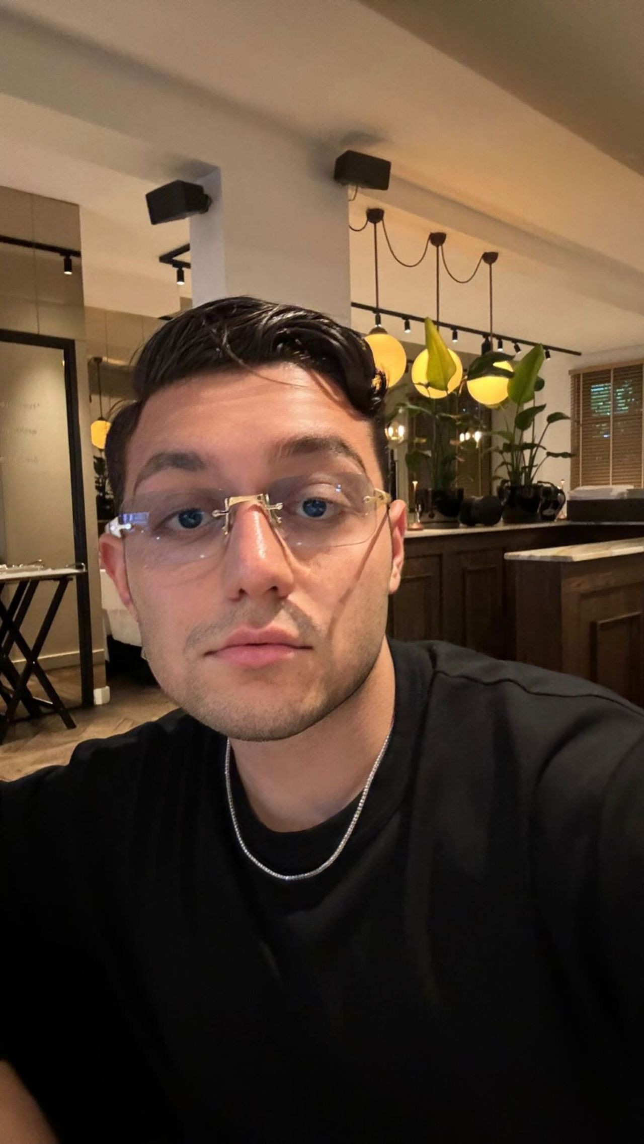 Fuhuş ve uyuşturucu soruşturmasında düğüm çözüldü! Whatsapp mesajları özel yazılımla geri getirildi - Sayfa 1