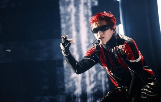 Uşakspor ceketiyle sahnede: Güney Koreli rap yıldızının tercihi olay oldu - Sayfa 4