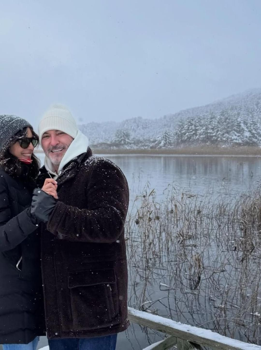 27 yıllık evliliğini bitirmişti: Arzum Onan aşka geldi! Romantik karesi dikkat çekti.. - Sayfa 7