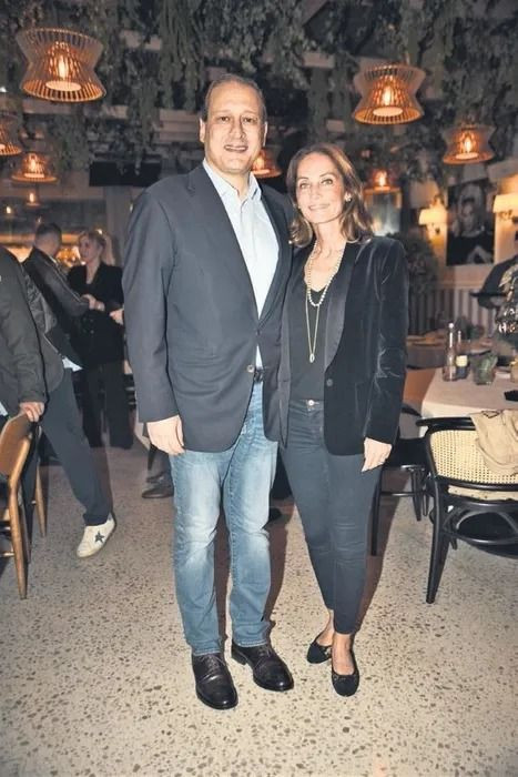 Sosyetenin örnek çiftinden üzen haber: 25 yıllık rüya tek celsede bitti! - Sayfa 3