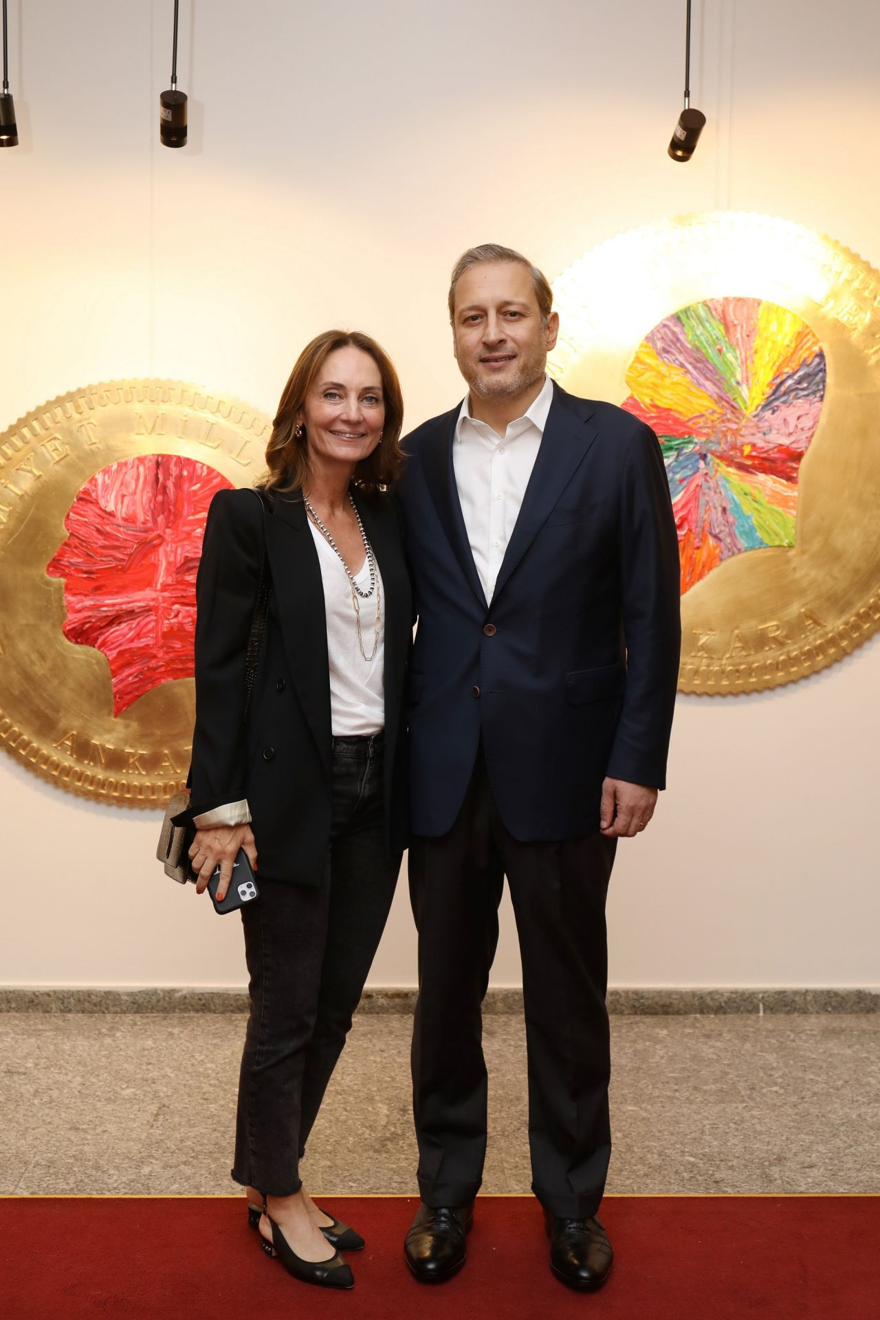 Sosyetenin örnek çiftinden üzen haber: 25 yıllık rüya tek celsede bitti! - Sayfa 4