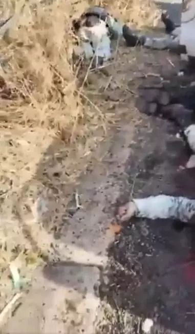 İşte cehenneme dönene Meksika'dan ilk görüntüler! Yol kenarı cesetlerle dolu... - Sayfa 3