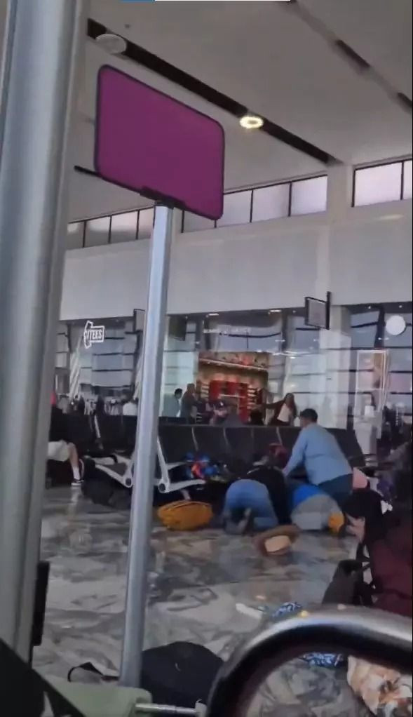 İşte cehenneme dönene Meksika'dan ilk görüntüler! Yol kenarı cesetlerle dolu... - Sayfa 9