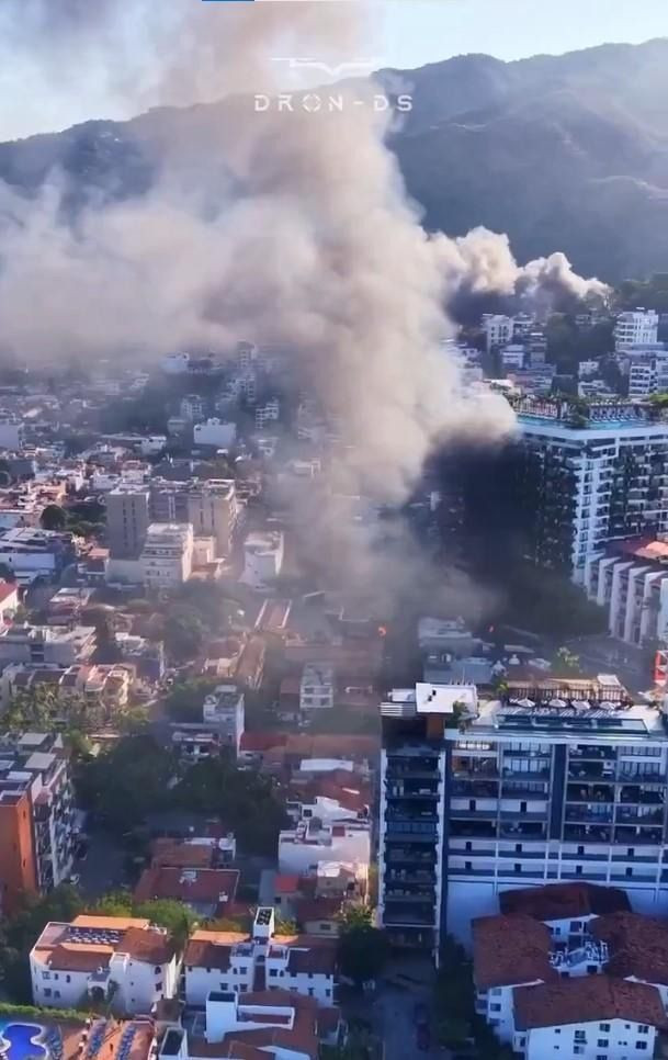 İşte cehenneme dönene Meksika'dan ilk görüntüler! Yol kenarı cesetlerle dolu... - Sayfa 8
