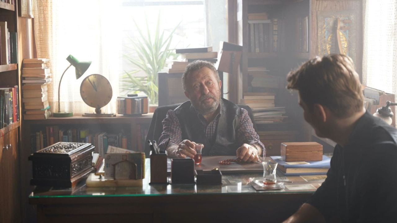 Domuz eti sahnesi pahalıya patladı! Darbe üstüne darbe - Sayfa 8