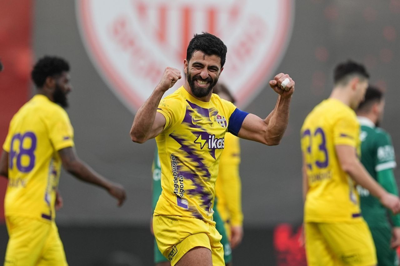 Süper Lig'de ödenen maaşlar yok artık dedirtti: Zirvedeki takımdan korkunç fark! - Sayfa 12