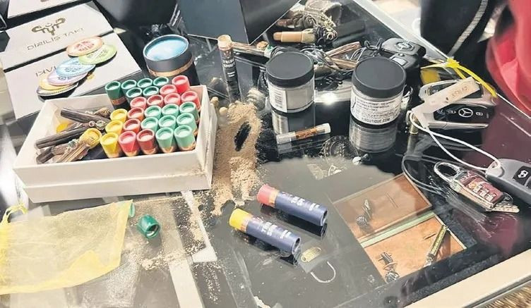 Ünlülerin sır torbacısı 'CİO'nun kimliği belli oldu! Partilere katılan isimler ortaya çıktı… - Sayfa 3