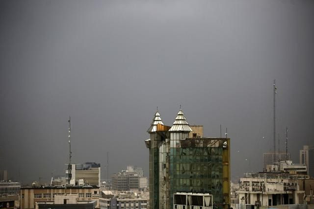 Tahran karanlığa gömüldü! İsrail saldırısı sonrası gökten kül yağdı - Sayfa 7