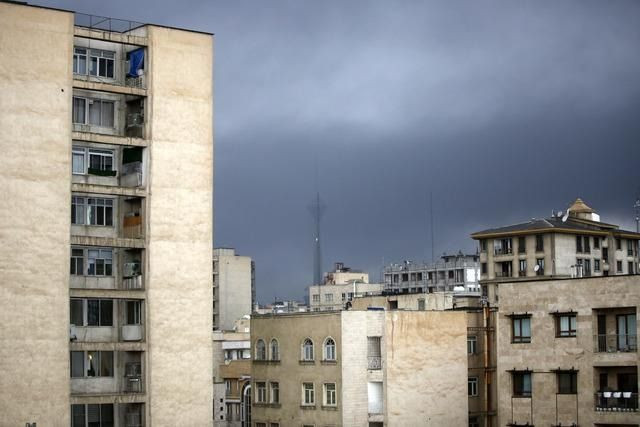 Tahran karanlığa gömüldü! İsrail saldırısı sonrası gökten kül yağdı - Sayfa 6