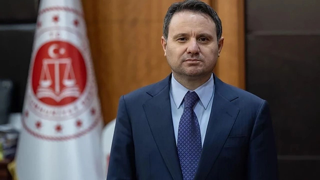 Adalet Bakanı Akın Gürlek, Ekmek Teknesi’nde figüran olmuş! ‘Öğrenciliğimde çok zor durumdaydım…’ - Sayfa 6