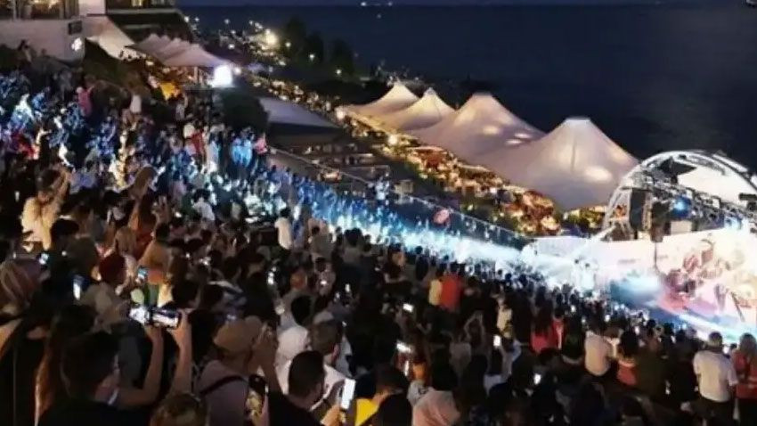 Bayramda sahne alacak ünlülerin kazancı belli oldu: Dudak uçuklatan rakamlar! - Sayfa 5