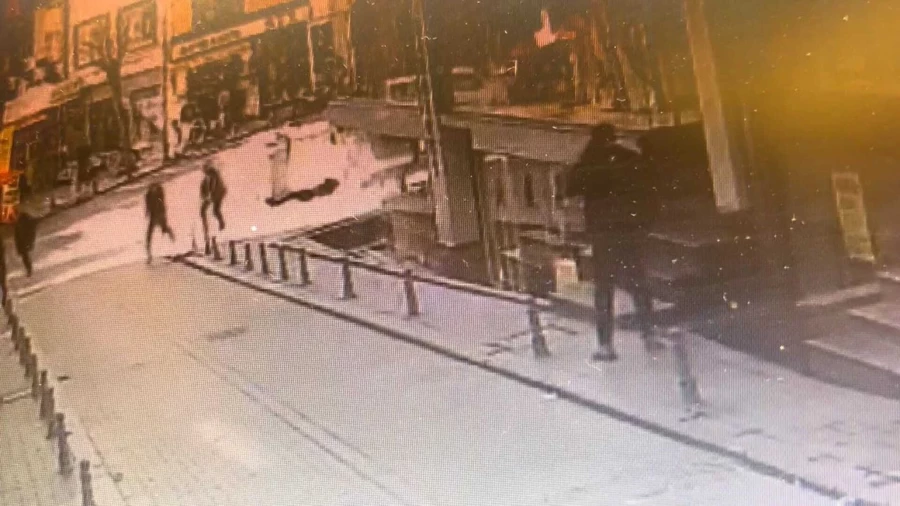 Fatih'te kuryeye pusu! Silahlı saldırıda öldürüldü - Sayfa 2