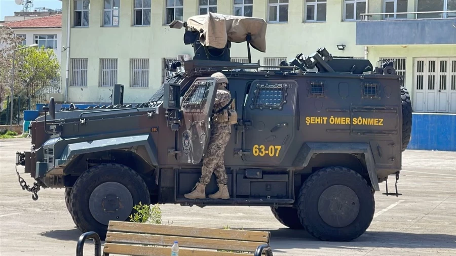 Dün okulda dehşeti yaşatmıştı! 19 yaşındaki saldırgan toprağa verildi: Ailesi ile ilgili flaş karar - Sayfa 5