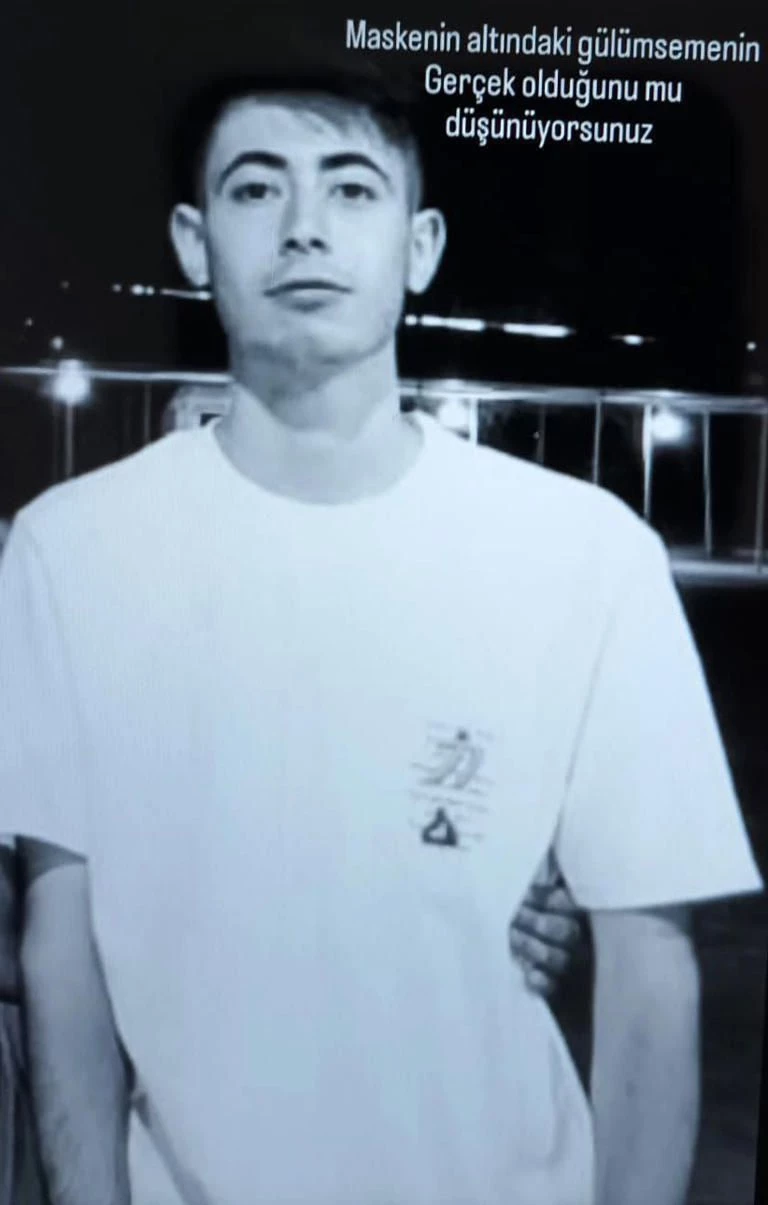 Dün okulda dehşeti yaşatmıştı! 19 yaşındaki saldırgan toprağa verildi: Ailesi ile ilgili flaş karar - Sayfa 7