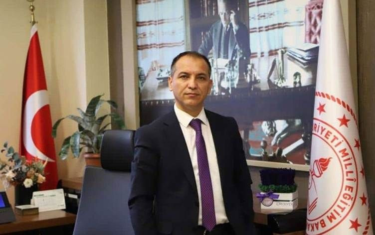 İl Milli Eğitim Müdürü’nün yazışmaları ifşa oldu! Kadın öğretmene skandal mesajlar... - Sayfa 3