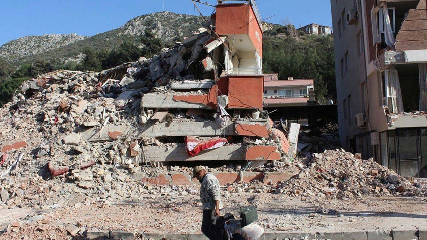 &Ouml;len 115 kişinin yakınları şokta! Penta Park davasında m&uuml;teahhite tahliye! - Resim : 2