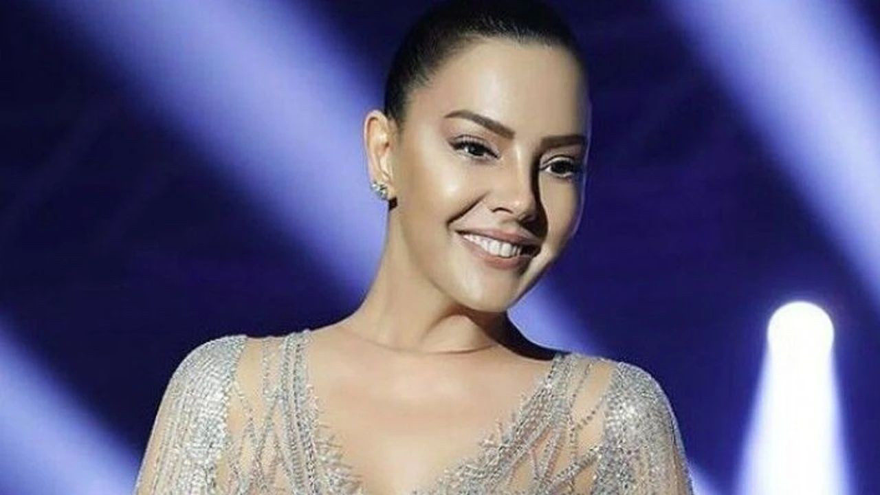 Ebru Gündeş yaptırdığı estetiğe servet saçtı: 10 yaş gençleşti - Sayfa 5