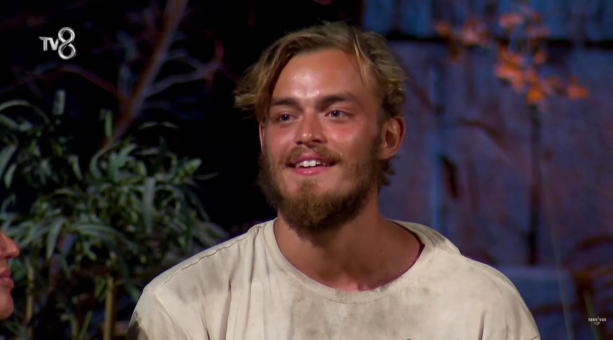 Büyük iletişim ödülünü hangi takım kazandı? Survivor’da bomba aşk itirafı! - Sayfa 15
