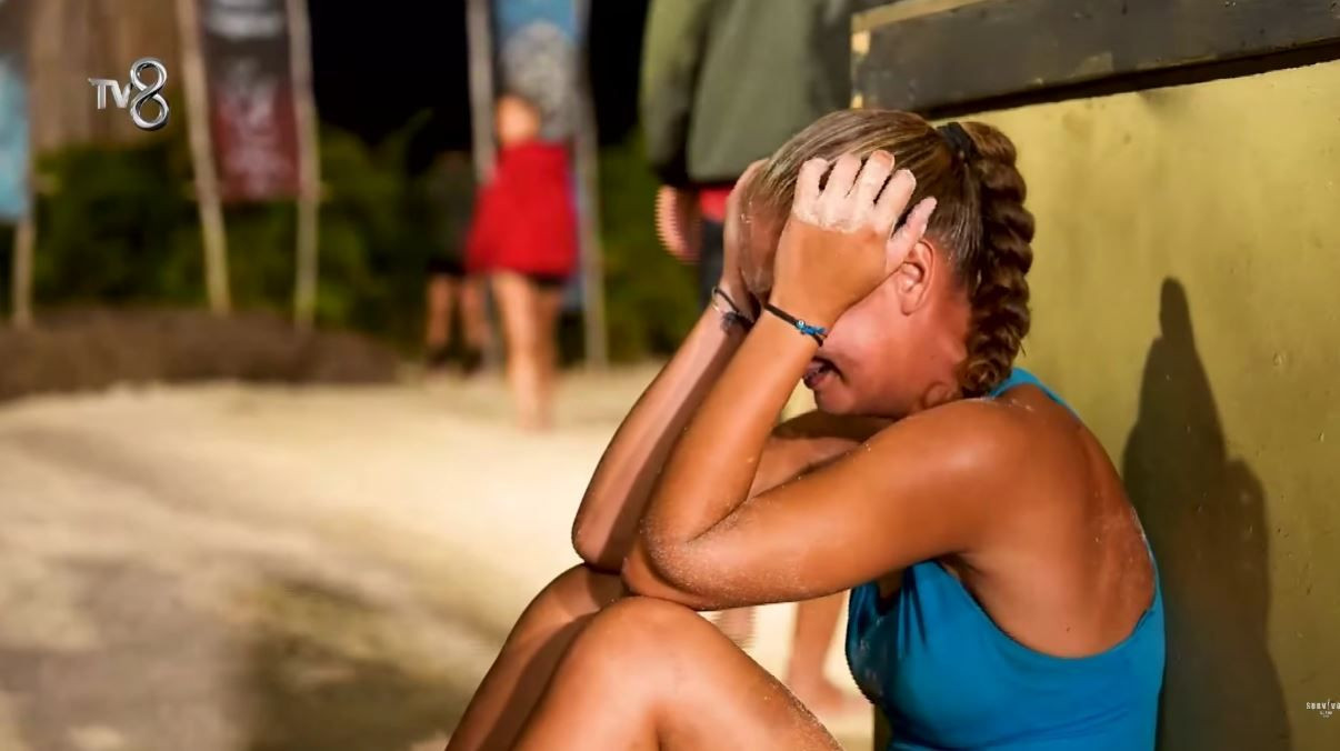 Büyük iletişim ödülünü hangi takım kazandı? Survivor’da bomba aşk itirafı! - Sayfa 12