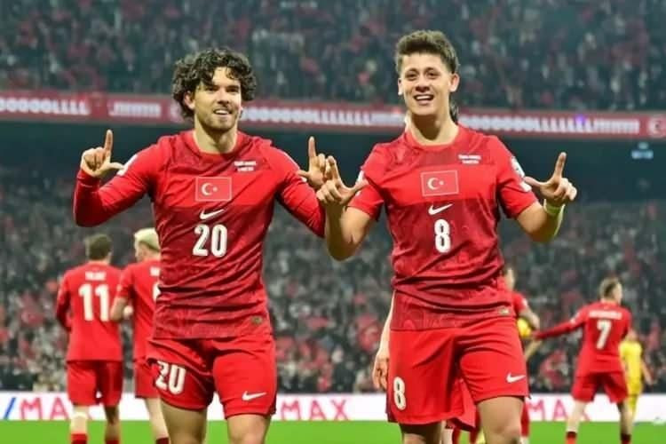 Türk Milli Takımı'nda yer bulamayan yıldızlar: Dünya Kupası'nda olmayacaklar - Sayfa 19