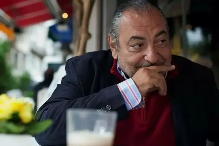 Reha Muhtar son yolculuğuna uğurlandı! Çocukları tabutunun başından ayrılmadı - Sayfa 1