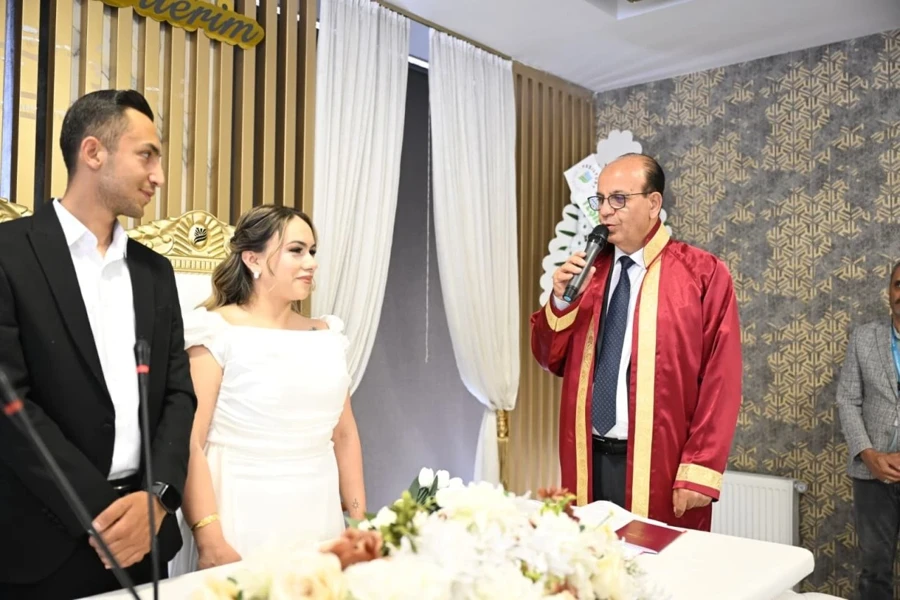 06.06.2026’da nikah yoğunluğu: Türkiye genelinde yüzlerce çift “özel tarih” için dünya evine girdi - Sayfa 3