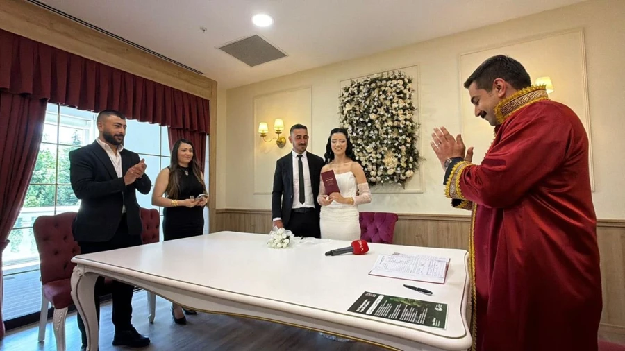 06.06.2026’da nikah yoğunluğu: Türkiye genelinde yüzlerce çift “özel tarih” için dünya evine girdi - Sayfa 4