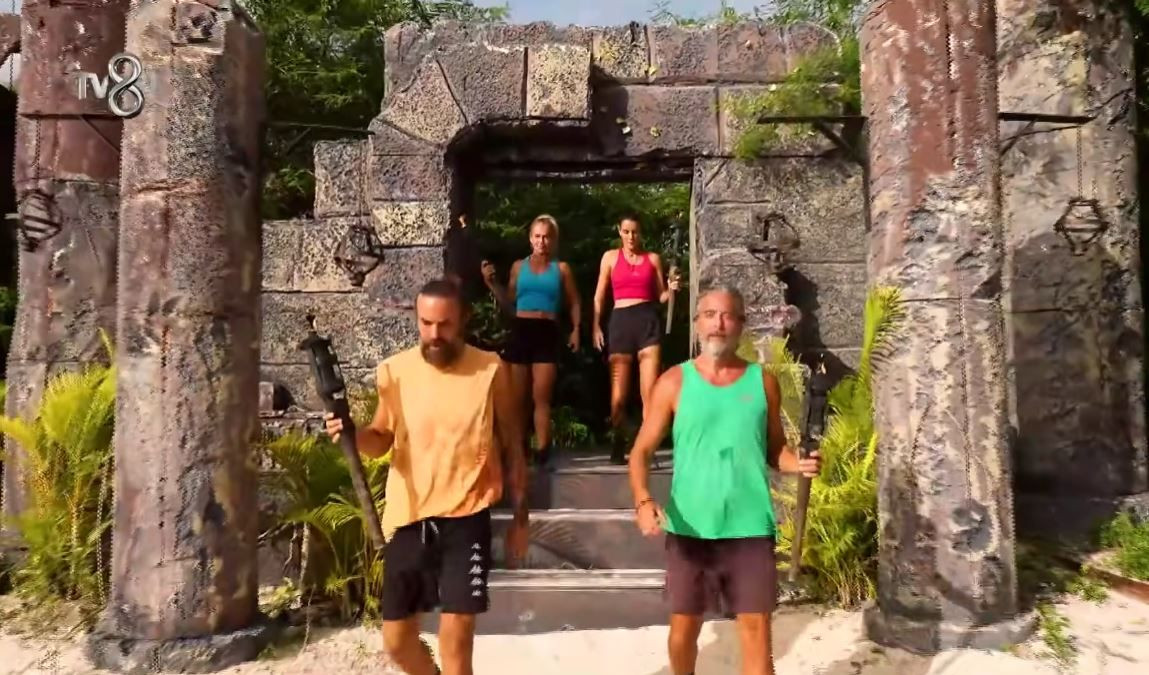 Survivor'da beklenmedik veda! Nefes kesen düellonun kaybedeni belli oldu - Sayfa 4