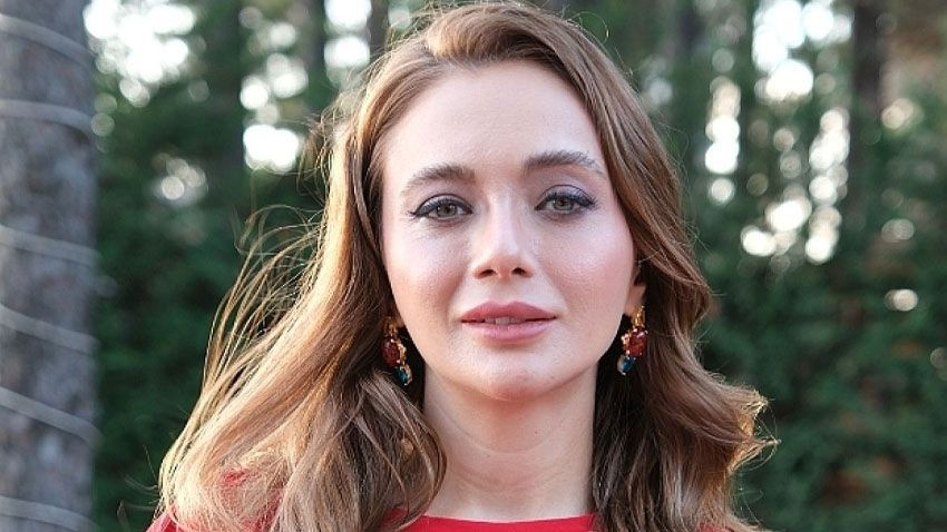 Oyuncu Damla Sönmez evleniyor! Nikah tarihi belli oldu - Sayfa 1