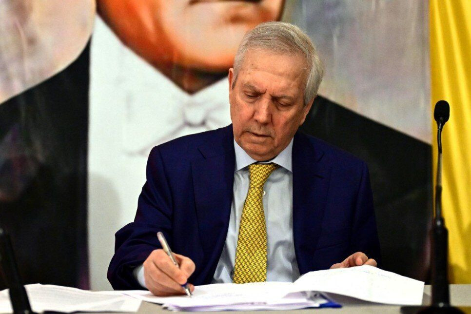 Fenerbahçe'de sıkıyönetim: Samandıra'da "Aziz Yıldırım kanunları" - Sayfa 2