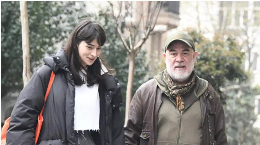Usta oyuncu genç aşkını Ahmet Özer ile böyle tanıştırdı! 12 yıllık evliliğini bitirmişti... - Sayfa 3
