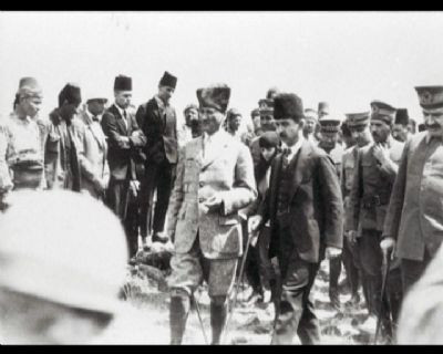 ATATÜRK'ÜN YAYINLANMAMIŞ FOTOĞRAFLARI - Sayfa 6